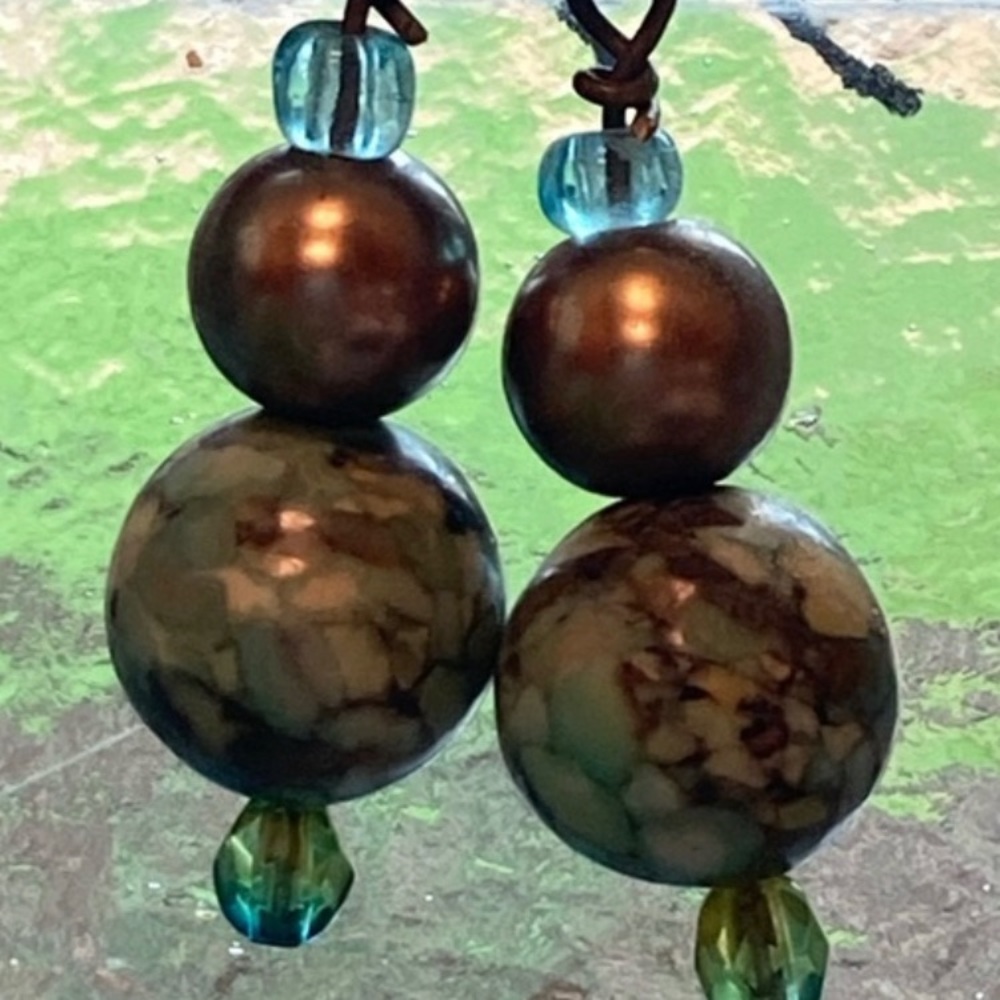 Drop earrings